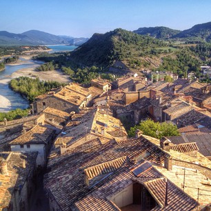 Cuteness alert! This village. #Ainsa